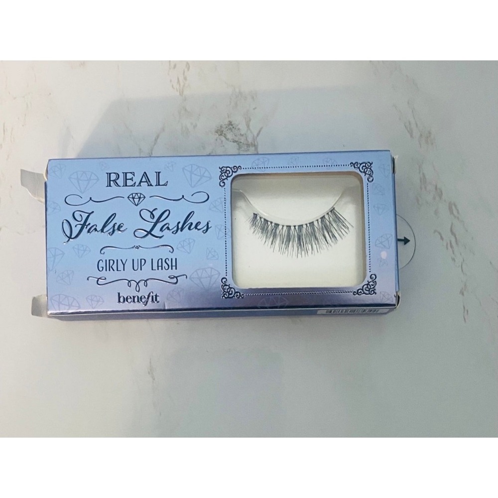 Benefit Real False Lashes Girly Up Lash Black Wispy Strip Eyelashes New Box Wear